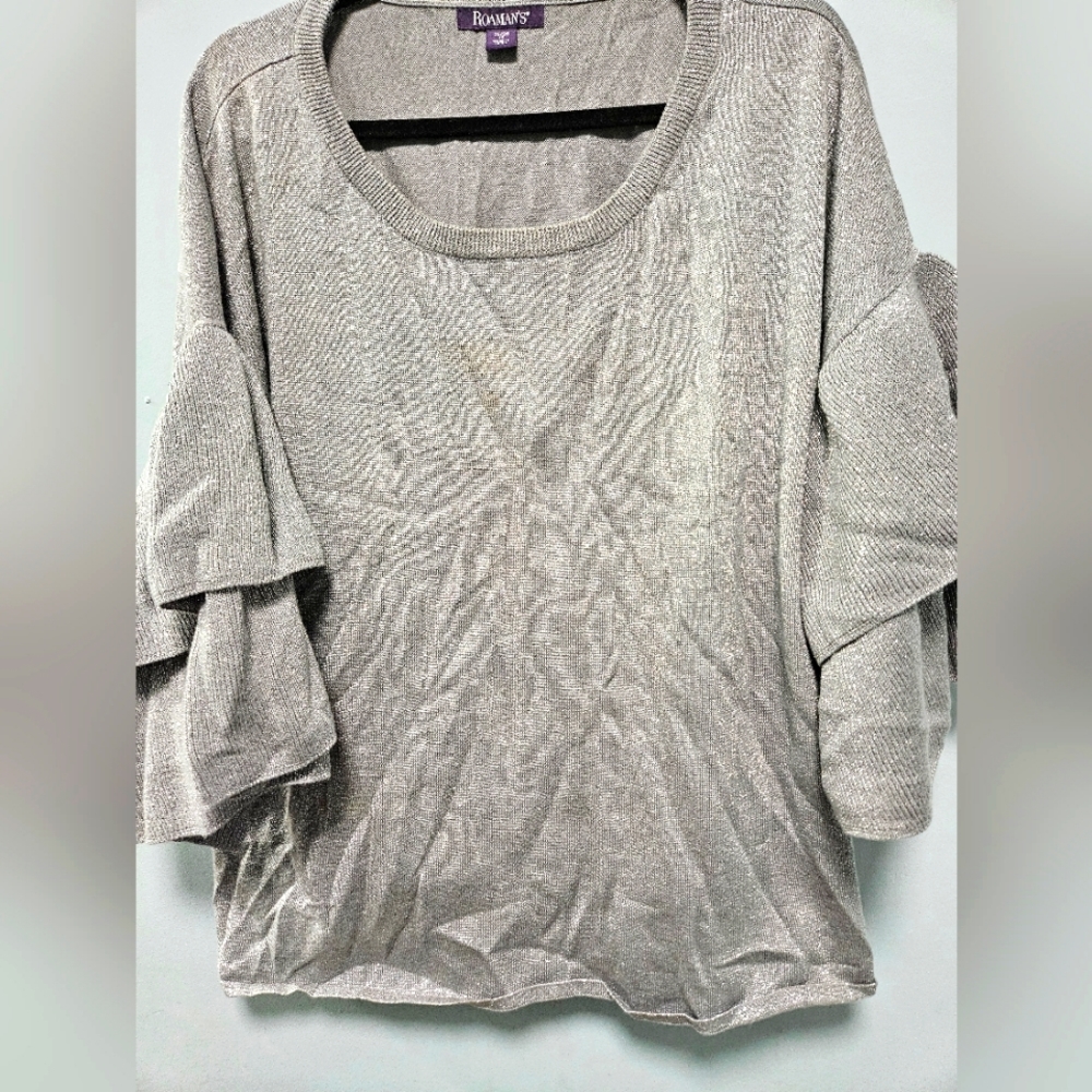 Sliver  glitter plus size sweater with ruffle arm sleeve.